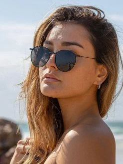 Dollboxx Aspen - Black on Black Sunglasses -Dollboxx Import Shop Aspen Black on Black Sunglasses Sunglasses dollboxx 3 3f157c3f 8ad7 4ddb aa65 46b571bae148