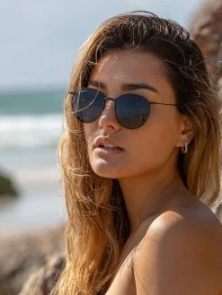 Dollboxx Aspen - Black on Black Sunglasses -Dollboxx Import Shop Aspen Black on Black Sunglasses Sunglasses dollboxx 7 b6aedade c268 43d2 99ce 3aeff4b088e4