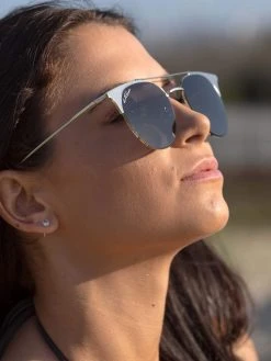 Dollboxx Bella - Black Silver Sunglasses -Dollboxx Import Shop Bella Black Silver Sunglasses Sunglasses dollboxx 5 8307e34c d967 485b a007 30322f7cb1f2