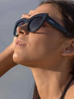 Dollboxx Chloe - Black Sunglasses 16 Dollboxx Chloe - Black Sunglasses -Dollboxx Import Shop Chloe Black Sunglasses Sunglasses dollboxx 7 7b5db20e d9b9 464e 9e62 d145a25f39f9