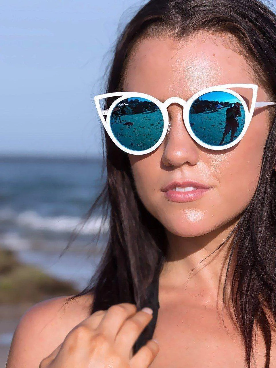 Dollboxx Fleek - Blue Crystal Sunglasses 2 Dollboxx Fleek - Blue Crystal Sunglasses - Image 2
