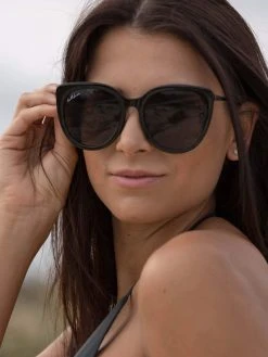 Dollboxx Madison - Black Sunglasses -Dollboxx Import Shop Madison Black Sunglasses Sunglasses dollboxx 7 b3c1c302 5cd8 46e5 ad2b 0a8935d06bbf