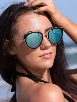 Dollboxx Marilyn - Blue Crystal Sunglasses