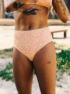 Dollboxx Mumba Seamless High Waisted Reversible Bikini Bottom - Savage -Dollboxx Import Shop Mumba Seamless High Waisted Reversible Bikini Bottom Savage Swimwear dollboxx 32 1750911d 5961 45db a534 3409ebd15139