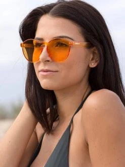 Dollboxx Polli - Gold Sunglasses 29 Dollboxx Polli - Gold Sunglasses -Dollboxx Import Shop Polli Gold Sunglasses Sunglasses dollboxx 14 52cd22e2 00f8 423f a8c7 3a969ffc60d6