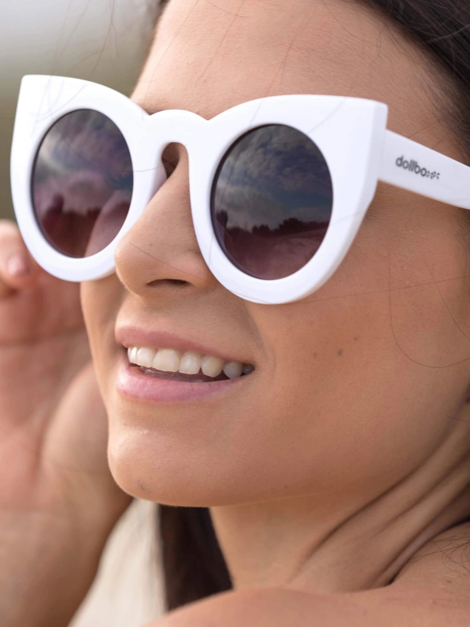 Dollboxx Tammy - White Sunglasses 20 Dollboxx Tammy - White Sunglasses - Image 20