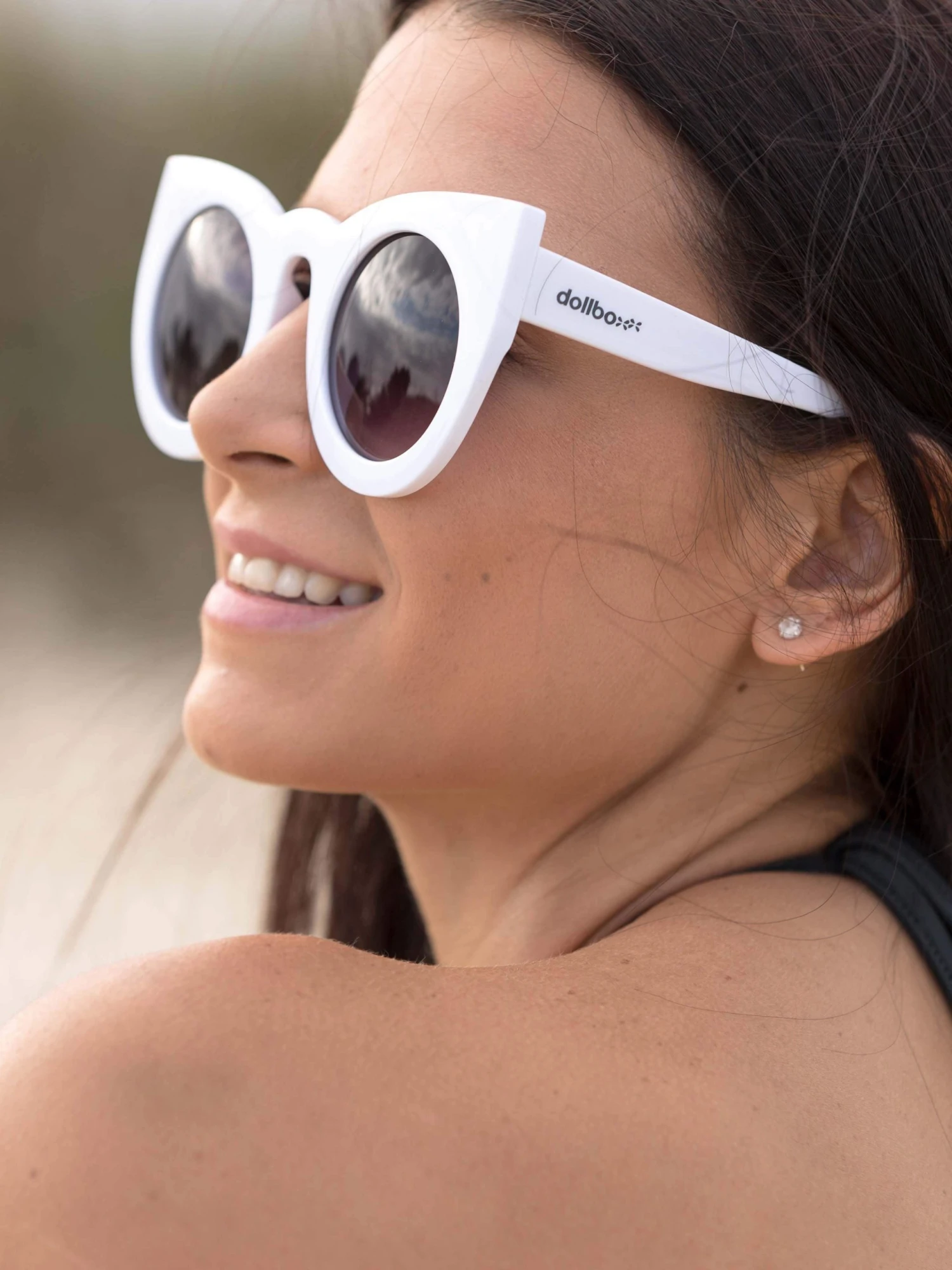 Dollboxx Tammy - White Sunglasses 9 Dollboxx Tammy - White Sunglasses - Image 9